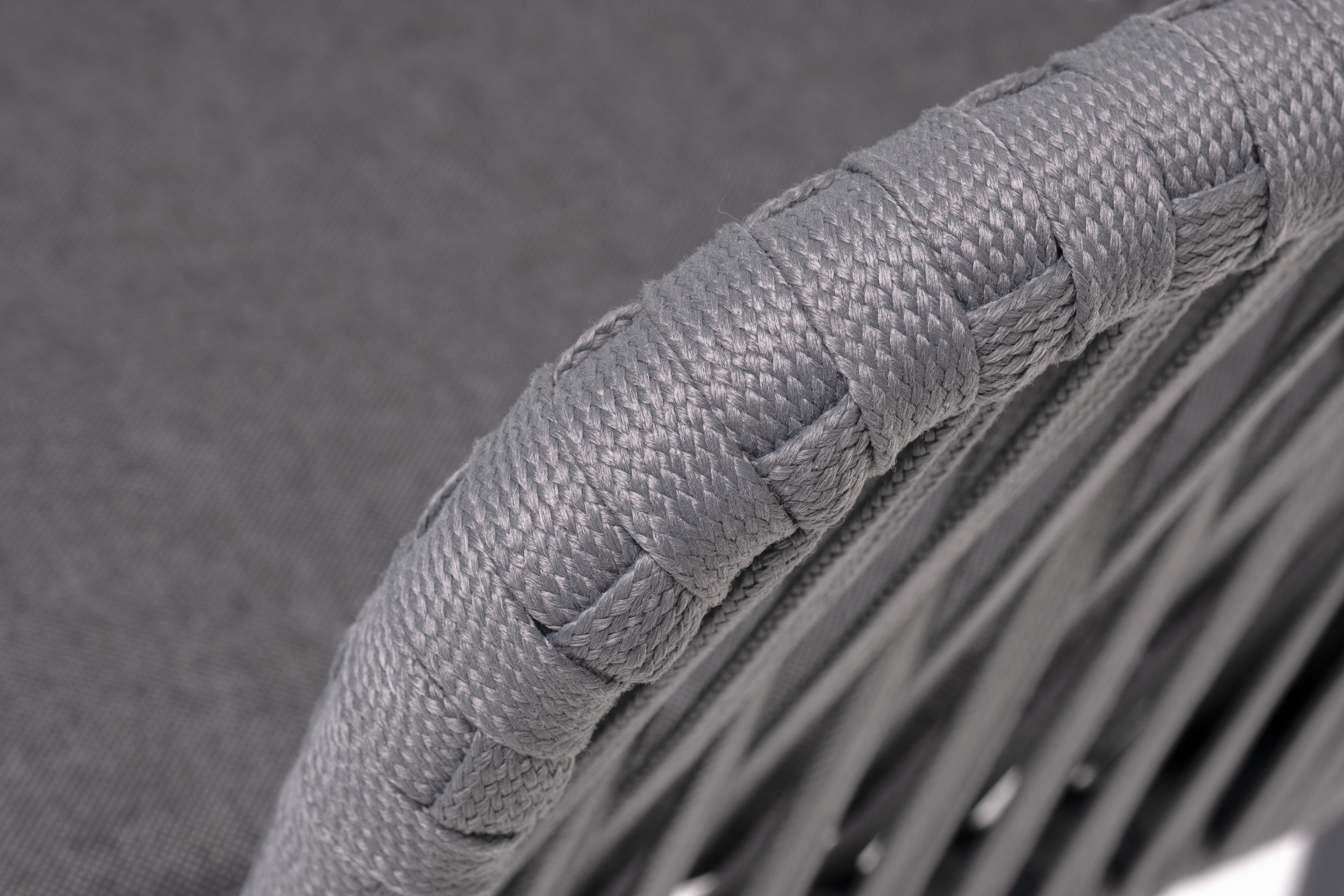 фото "бордо" стул плетеный из роупа, каркас алюминий темно-серый (ral7024) муар, роуп серый 15мм, ткань темно-серая 027