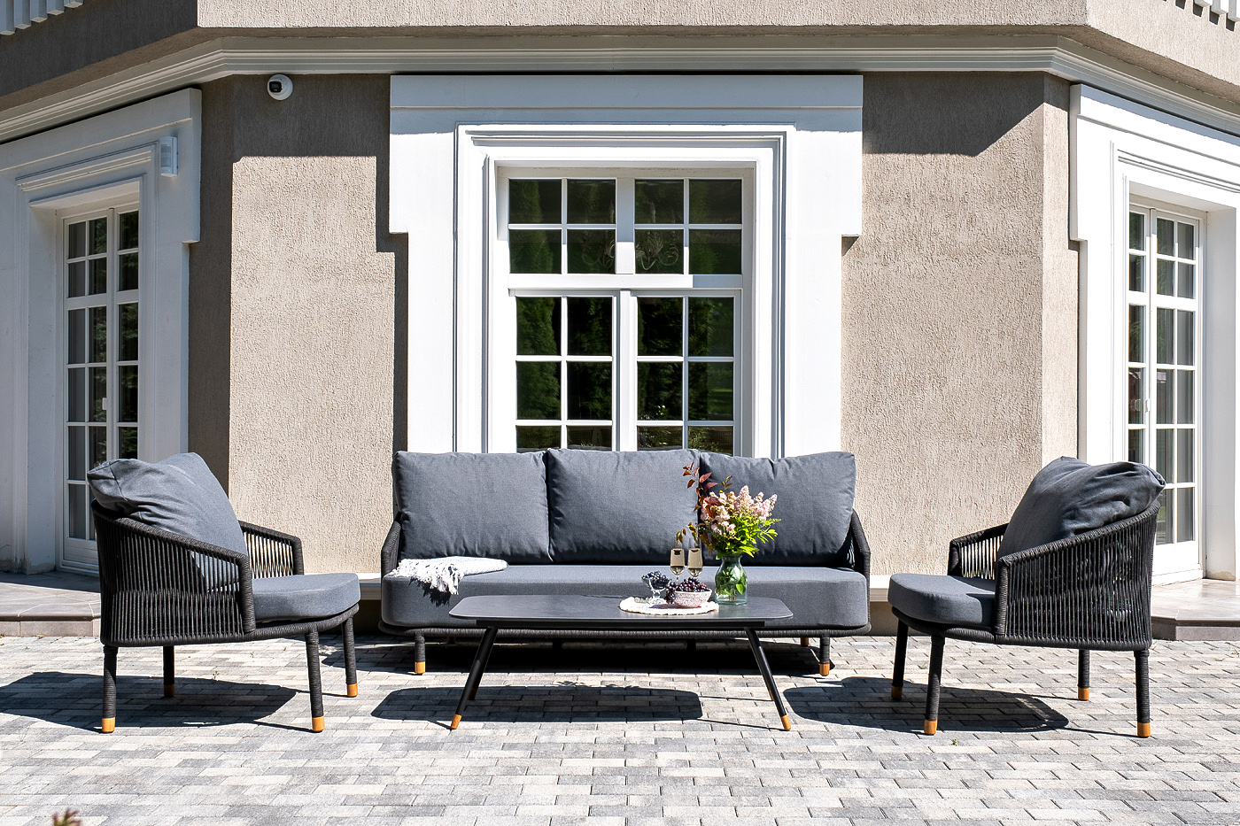 фото "верона" лаунж-зона 5-местная плетеная из роупа (веревки), каркас алюминиевый темно-серый, роуп темно-серый