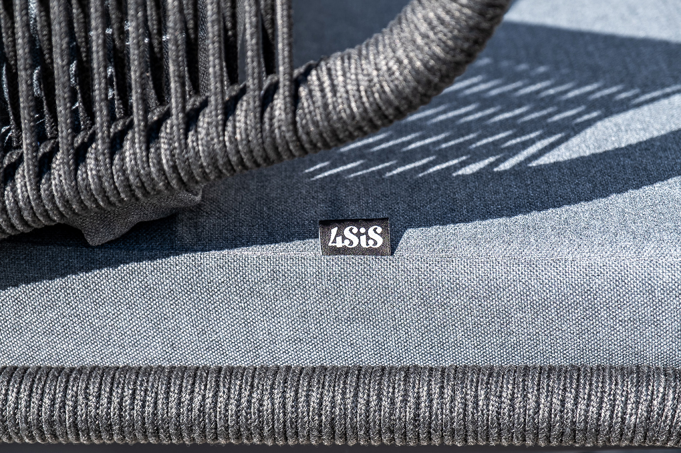 фото "милан" лаунж-зона 4-местная плетеная из роупа (веревки), каркас алюминиевый темно-серый, роуп темно-серый