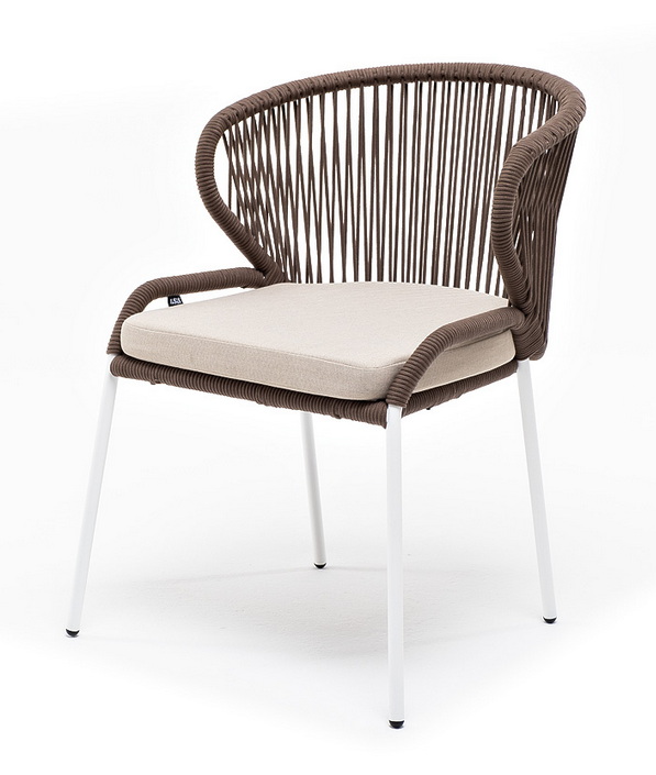 фото "милан" стул плетеный из роупа, каркас алюминий белый муар, роуп коричневый круглый, ткань бежевая 052