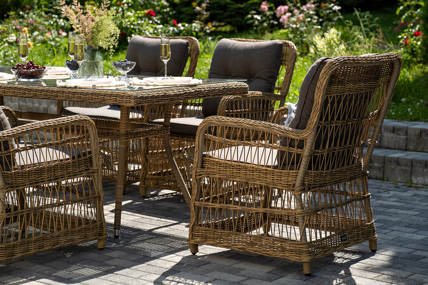 фото "цесена" обеденная группа плетеная из искусственного ротанга, цвет соломенный