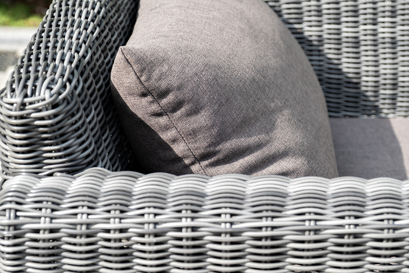 фото "капучино" лаунж-зона из искусственного ротанга, цвет графит