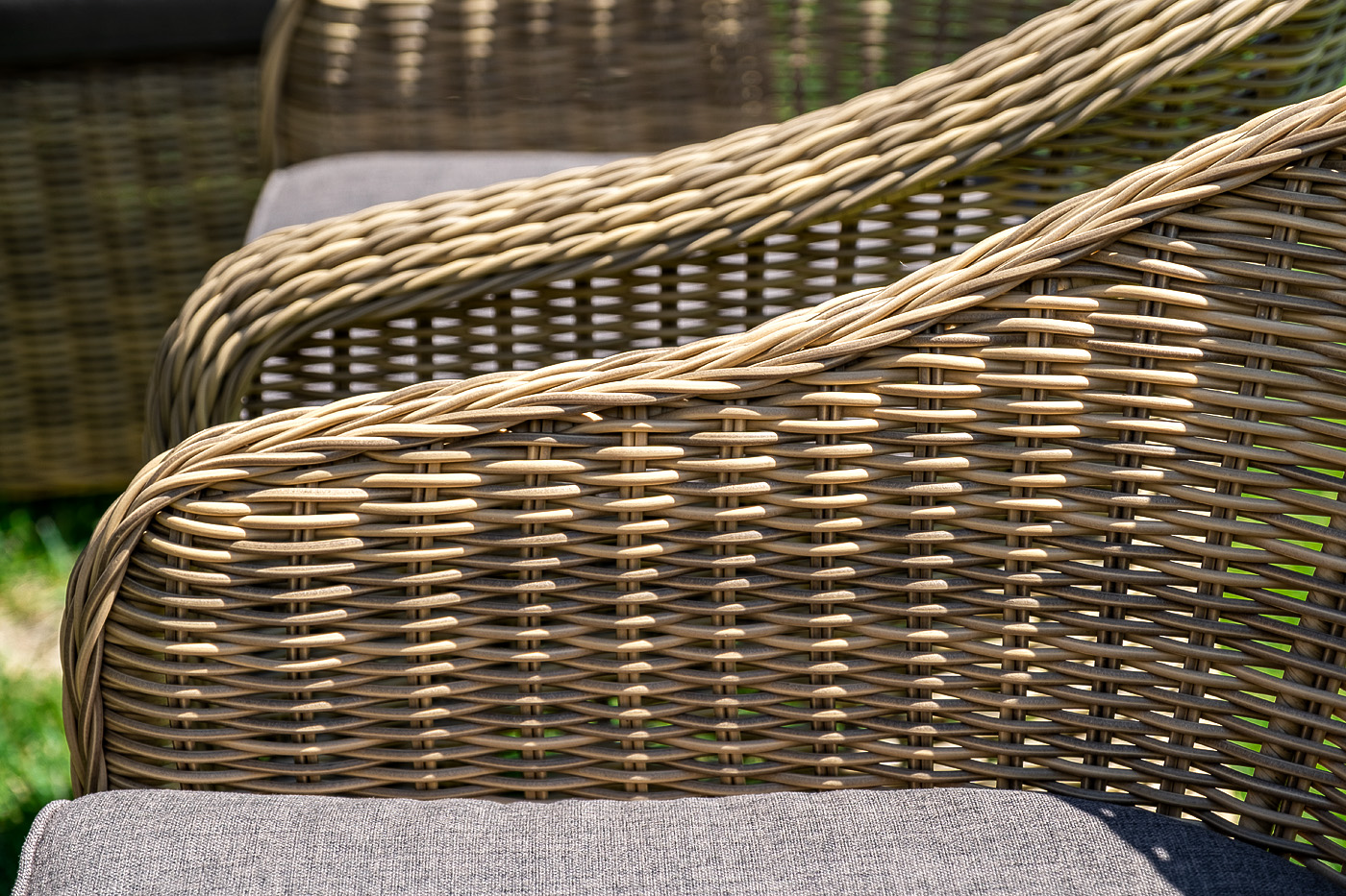 фото "базелла" обеденная группа из искусственного ротанга, цвет соломенный