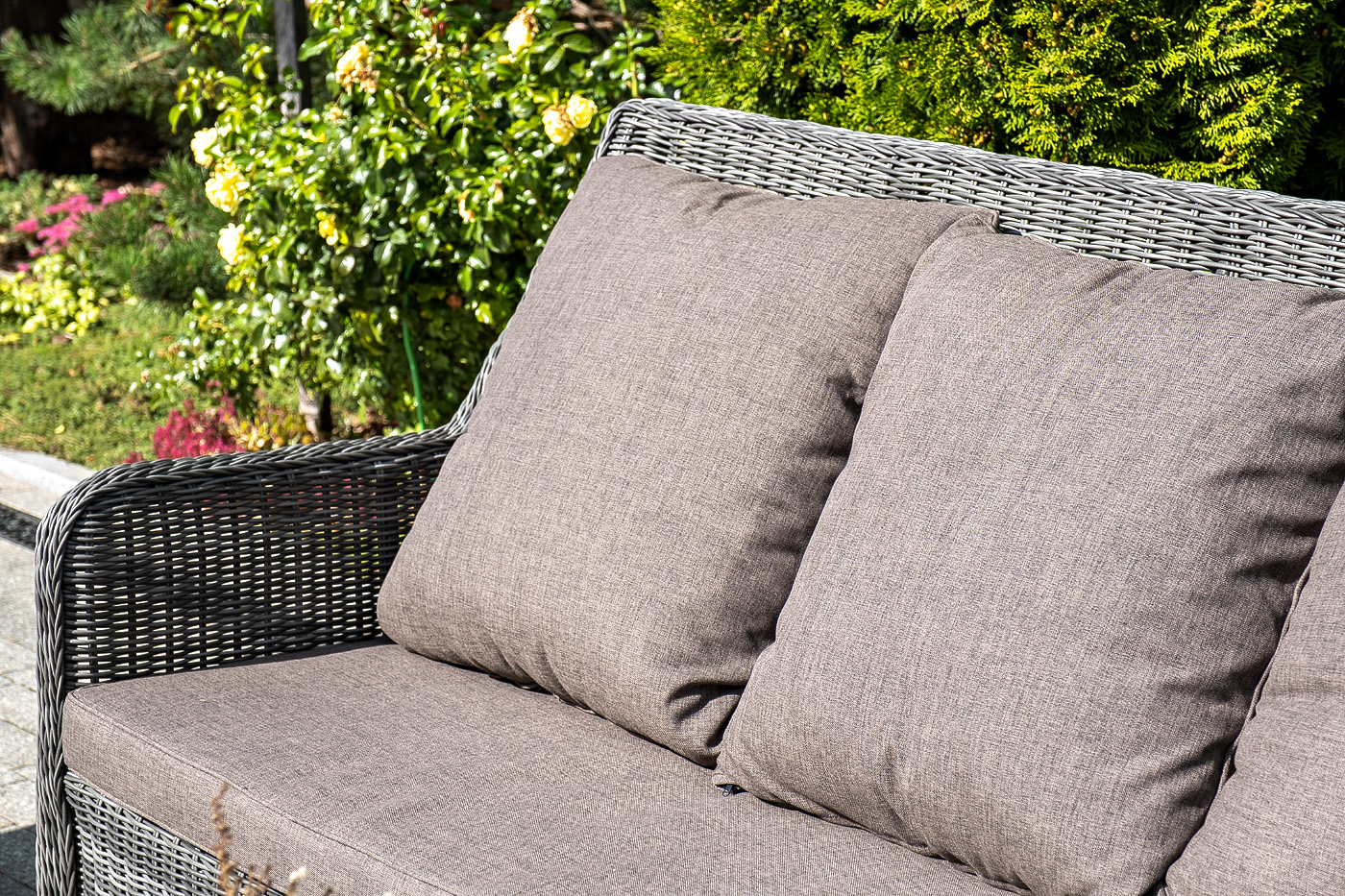 фото "гляссе" диван трехместный из искусственного ротанга, цвет графит