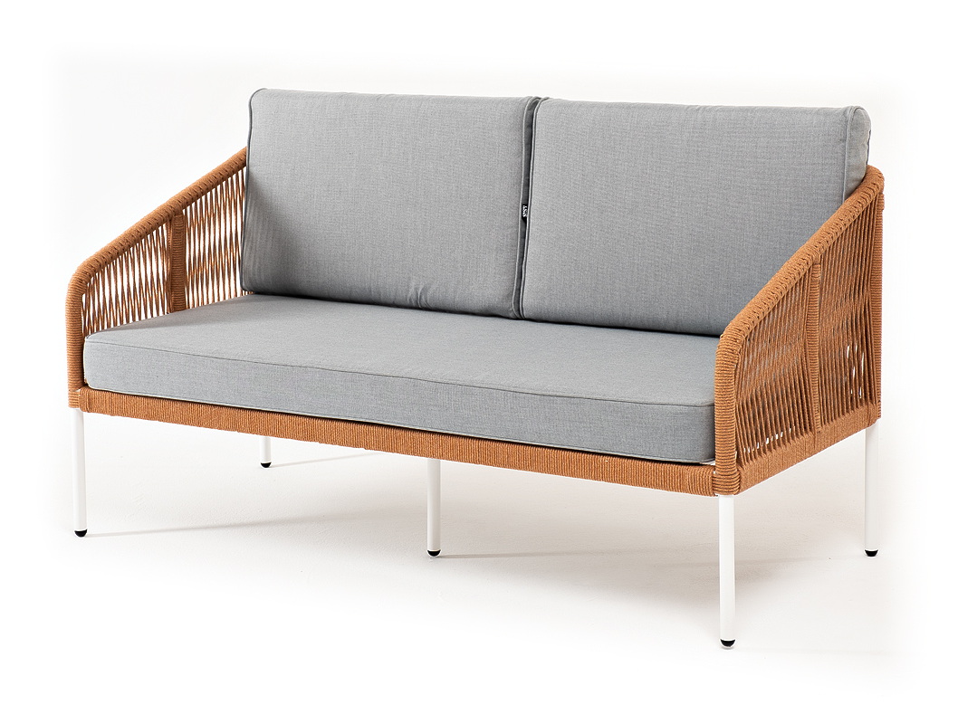 фото "канны" диван 2-местный плетеный из роупа, каркас алюминий светло-серый (ral7035) муар, роуп оранжевый меланж круглый, ткань светло-серая