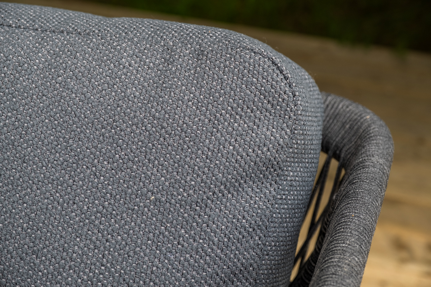 фото "лугано" лаунж-зона 5-местная плетеная из роупа (веревки), каркас алюминиевый темно-серый, роуп темно-серый