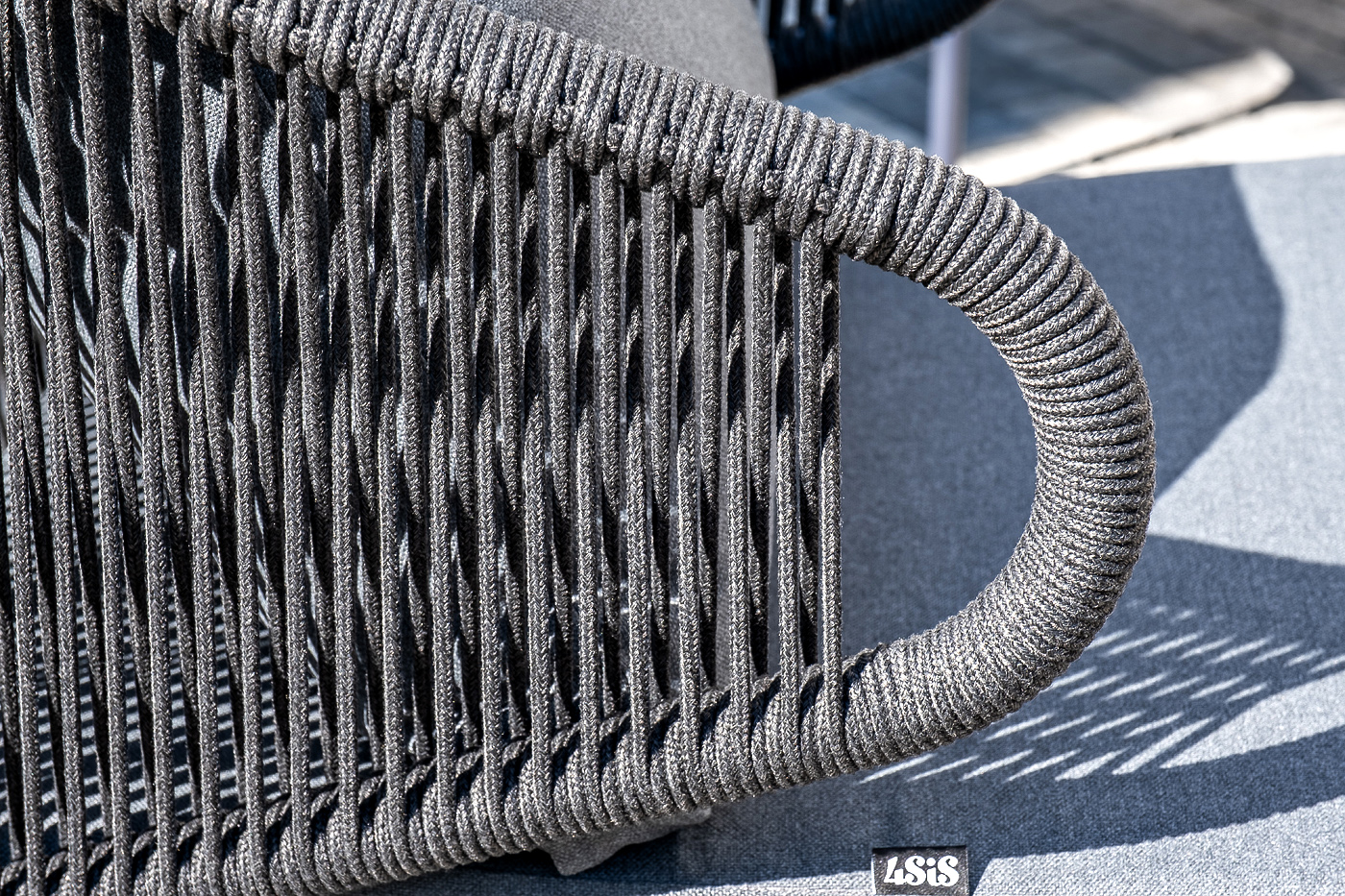 фото "милан" лаунж-зона 4-местная плетеная из роупа (веревки), каркас алюминиевый темно-серый, роуп темно-серый