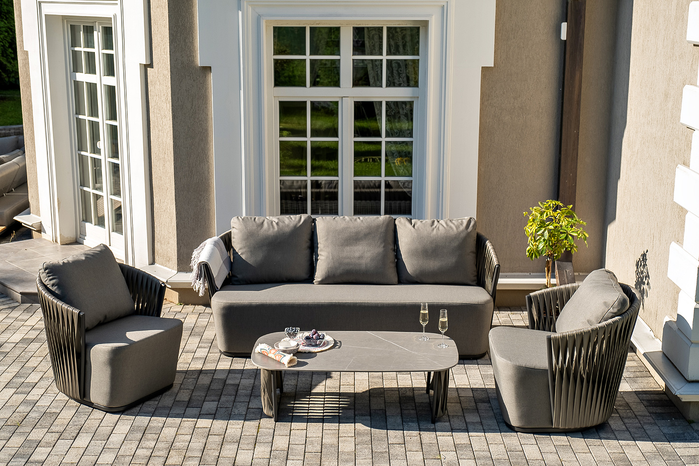 фото "флоренция" лаунж-зона из искусственного ротанга, цвет графит