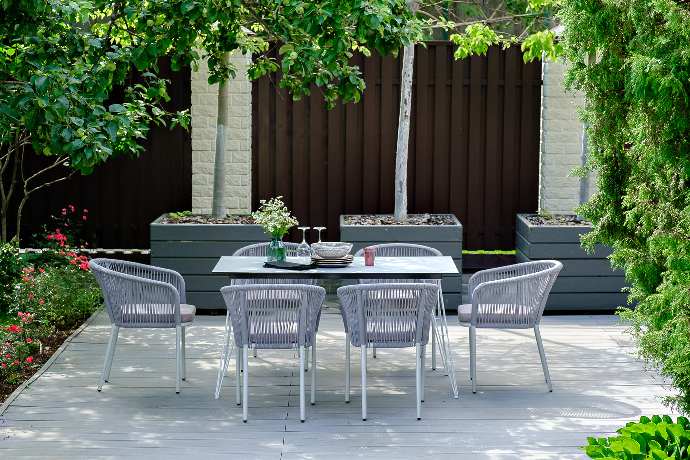 фото "милан" обеденная группа на 6 персон, цвет светло-серый с белым каркасом