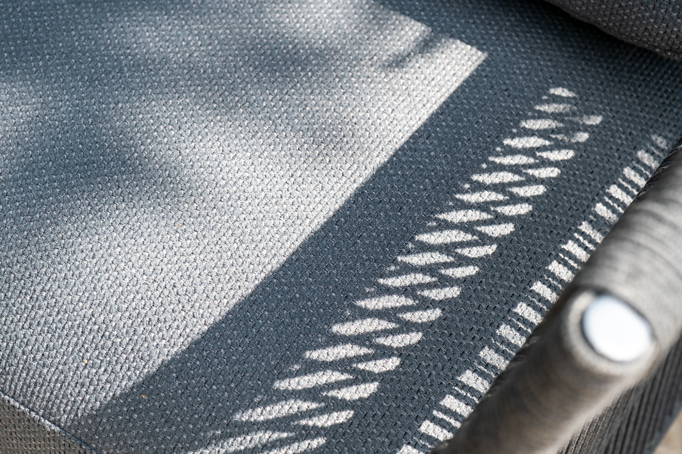 фото "лугано" лаунж-зона 5-местная плетеная из роупа (веревки), каркас алюминиевый темно-серый, роуп темно-серый