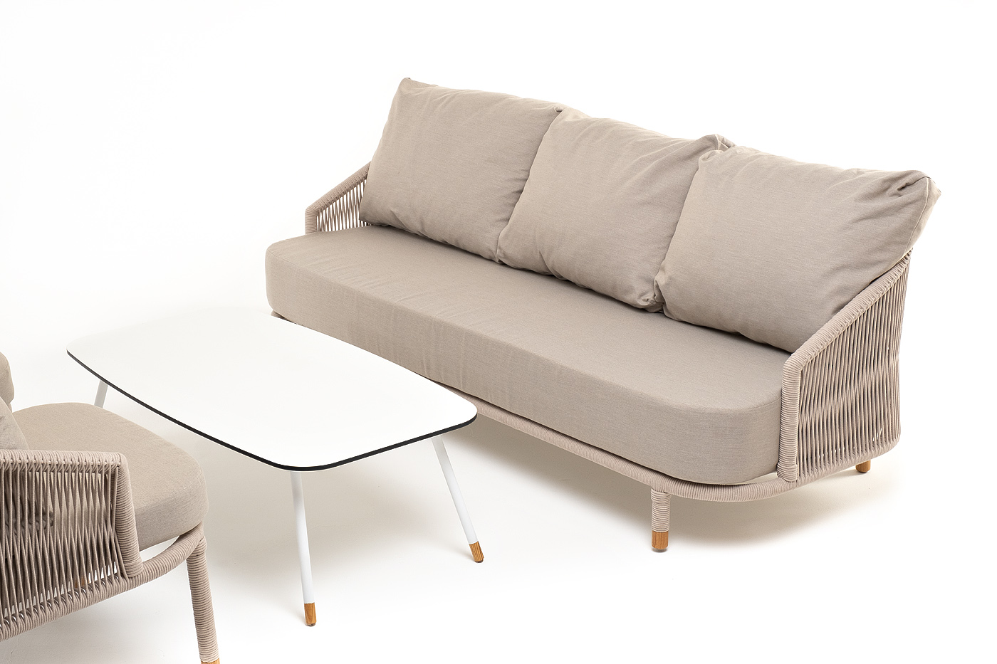 фото "верона" лаунж-зона 5-местная плетеная из роупа (веревки), каркас алюминиевый белый, роуп бежевый