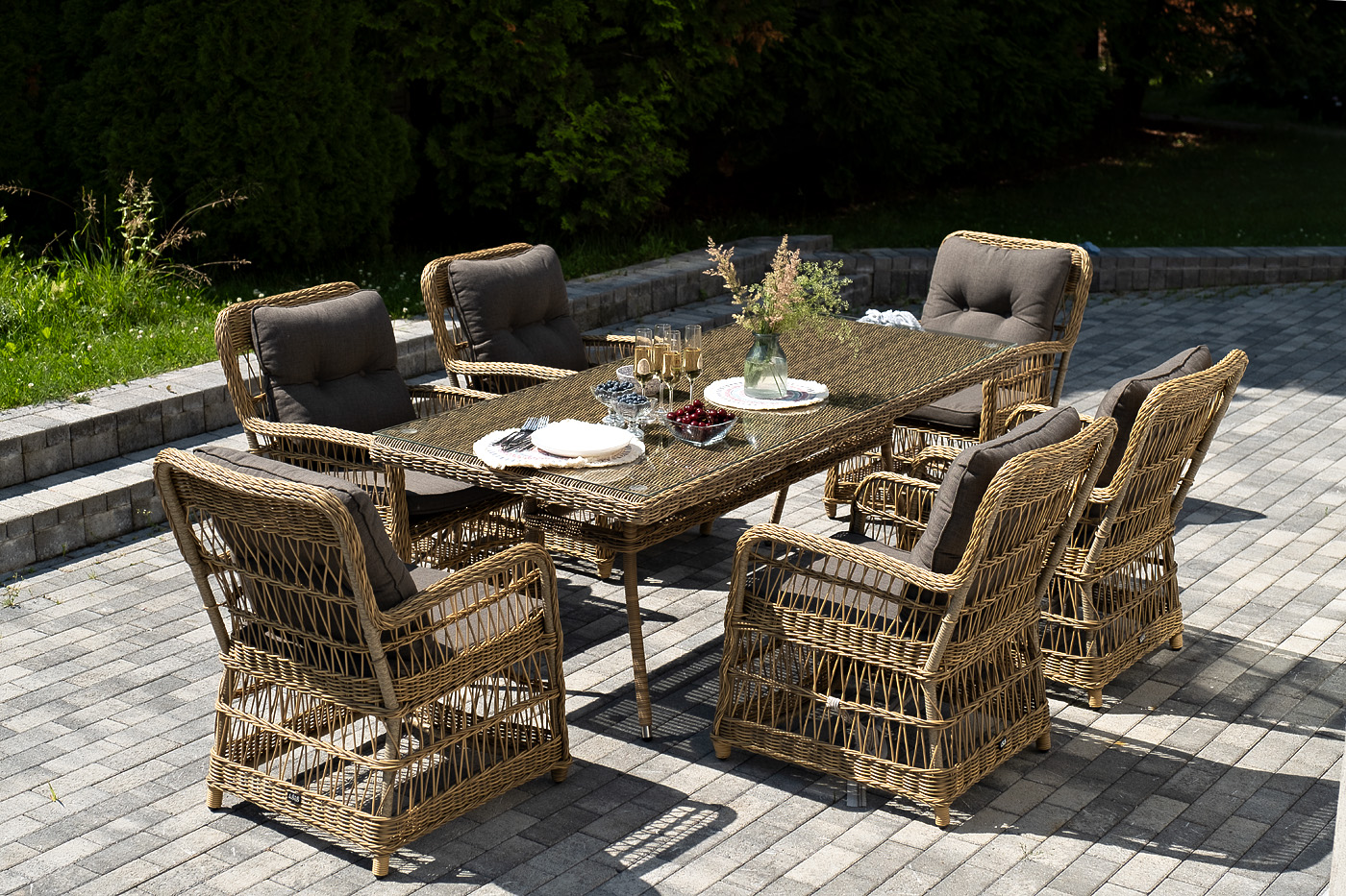 фото "цесена" обеденная группа плетеная из искусственного ротанга, цвет соломенный