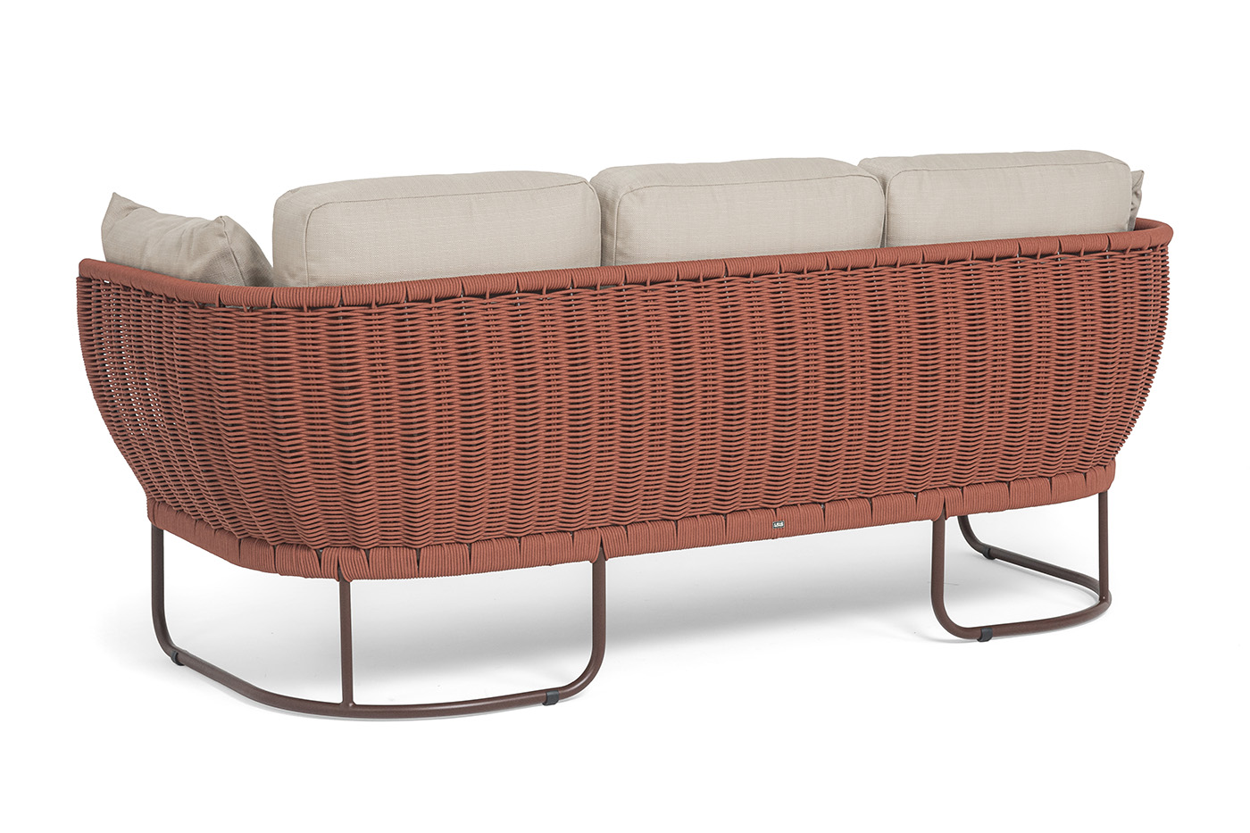 фото "фиджи" диван 3-местный плетеный из роупа, каркас алюминий коричневый (ral8016) муар, роуп красный (8372) круглый tex, ткань mossle бежевая