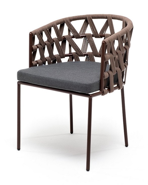 фото "диего" стул плетеный из роупа, каркас из стали коричневый (ral8016) муар, роуп коричневый круглый, ткань серая