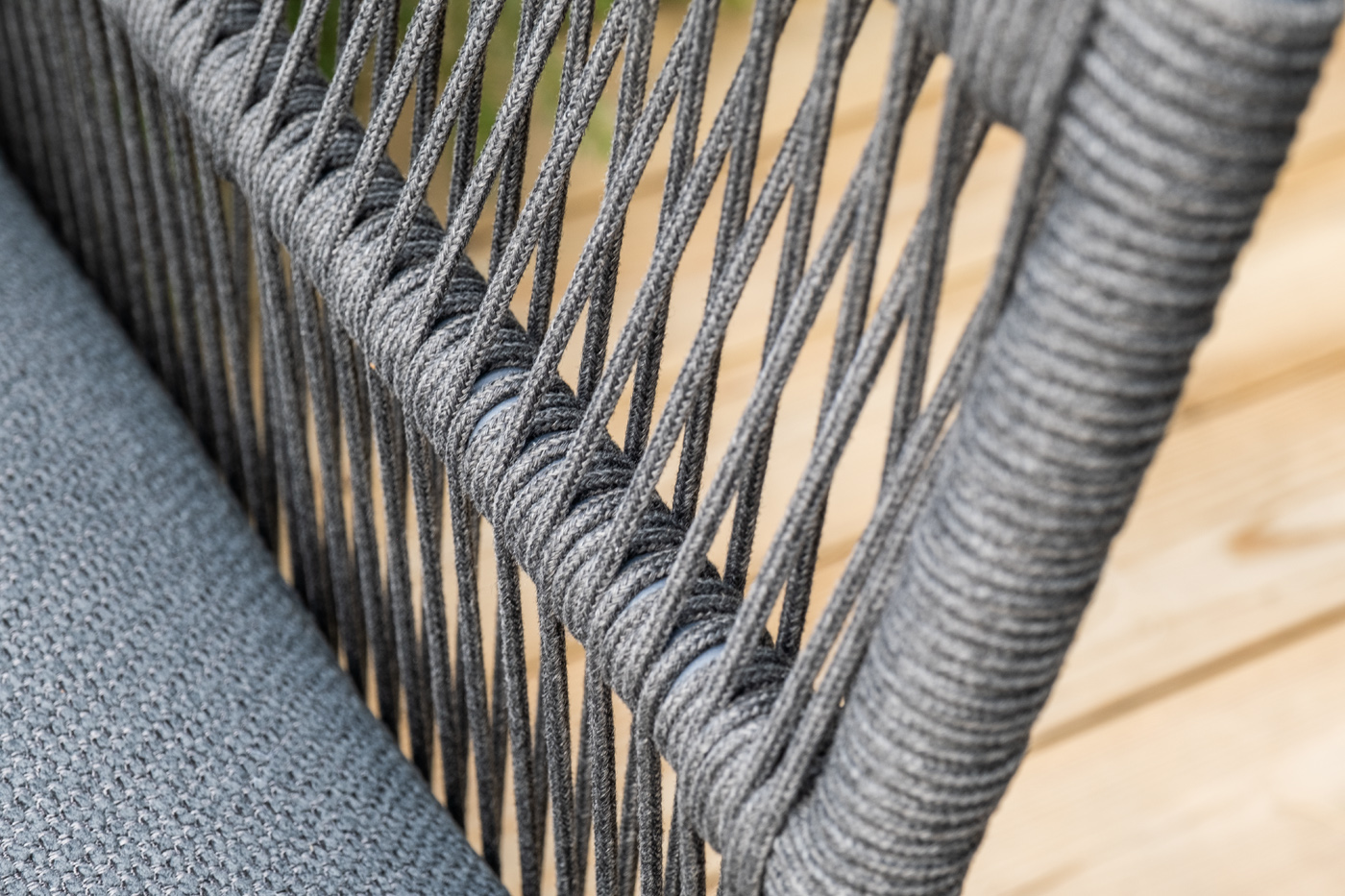 фото "лугано" лаунж-зона 5-местная плетеная из роупа (веревки), каркас алюминиевый темно-серый, роуп темно-серый