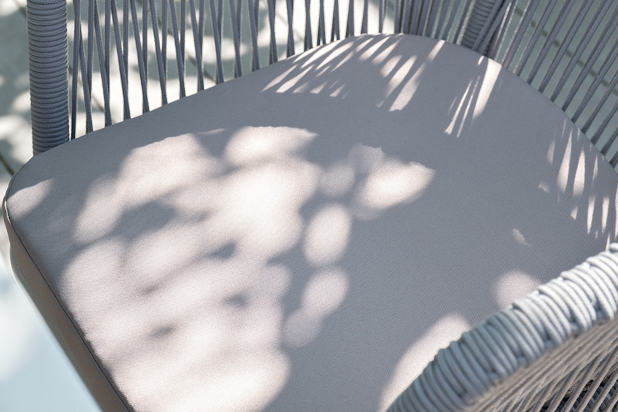 "Марсель" стул плетеный из роупа, каркас алюминий темно-серый (RAL7024) муар, роуп светло-серый круглый, ткань светло-серая фото "марсель" стул плетеный из роупа, каркас алюминий темно-серый (ral7024) муар, роуп светло-серый круглый, ткань светло-серая