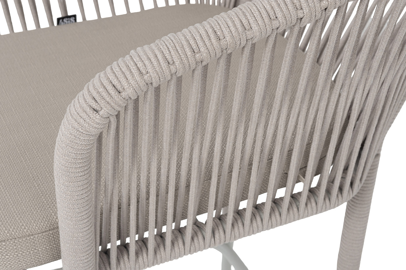 фото "марсель" стул полубарный плетеный из роупа, каркас из стали светло-серый (ral7035) муар, роуп бежевый круглый, ткань mossle бежевая, пос.h65