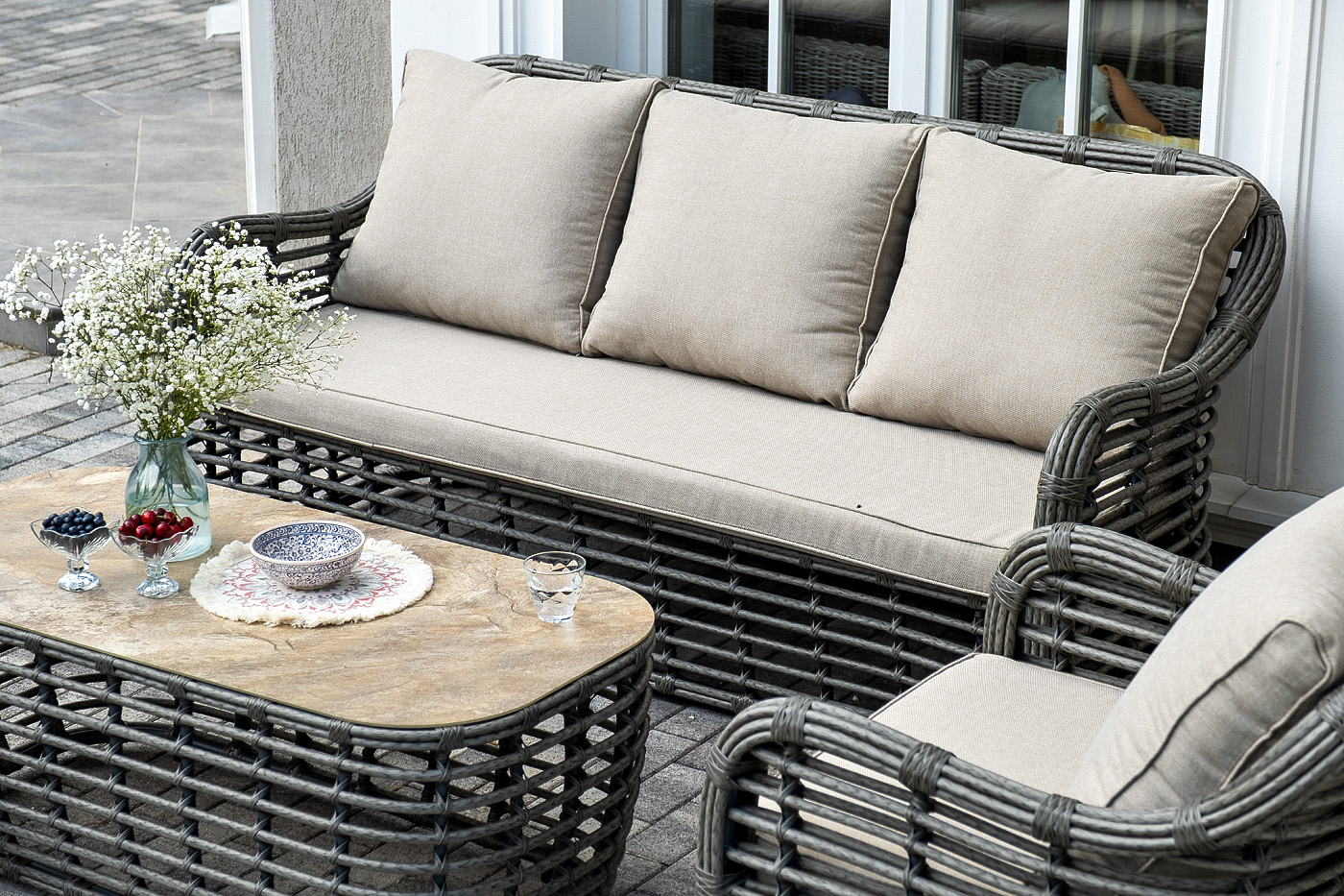 фото "ницца" лаунж-зона из искусственного ротанга, цвет бронзовый