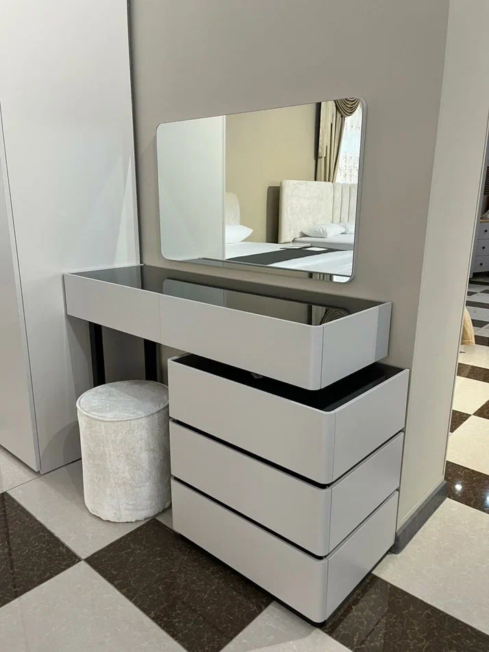 фото зеркало лион