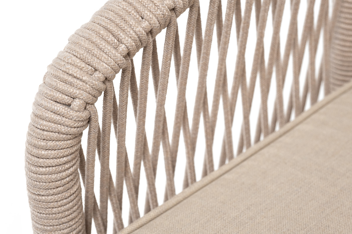 фото "канны" кресло плетеное из роупа, каркас алюминий белый, муар, роуп бежевый круглый, ткань бежевая 052