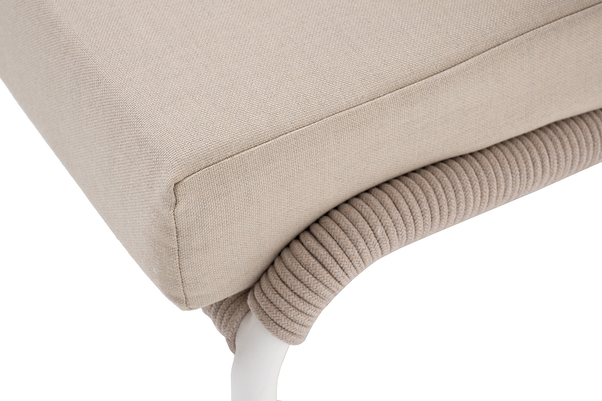 фото "милан" кресло плетеное из роупа, каркас алюминий белый муар, роуп бежевый круглый, ткань бежевая 15052