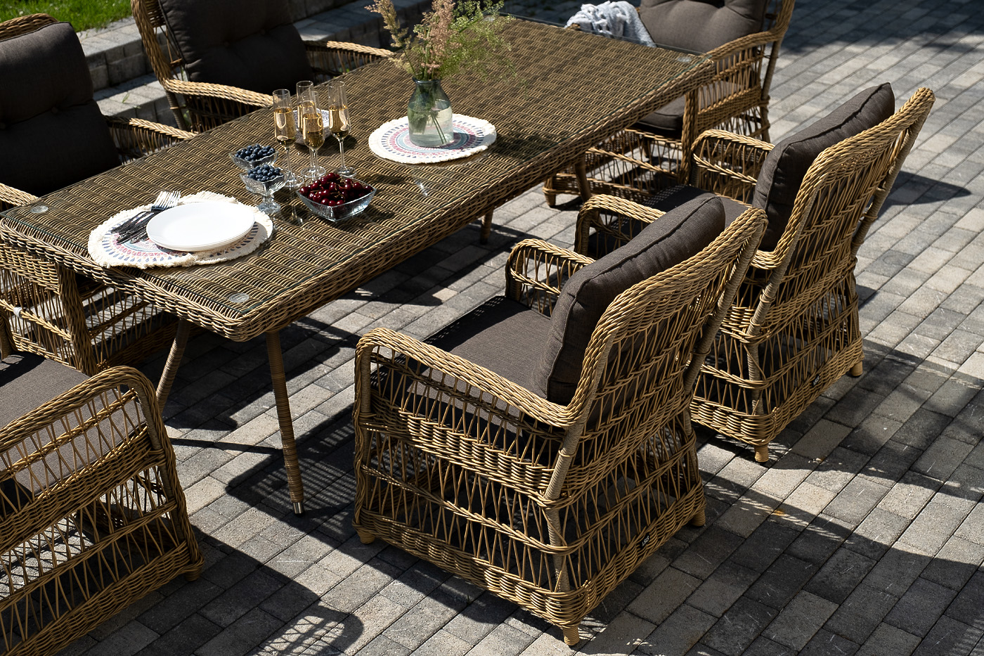 фото "цесена" обеденная группа плетеная из искусственного ротанга, цвет соломенный