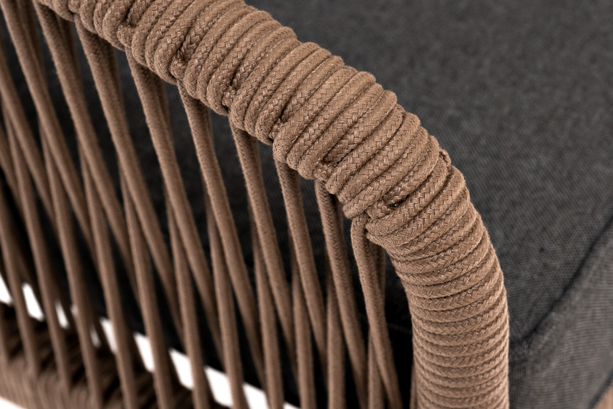 фото "канны" кресло плетеное из роупа, каркас алюминий коричневый (ral8016) муар, роуп коричневый круглый, ткань темно-серая 027