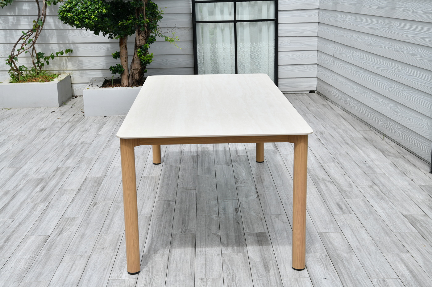 фото "кейптаун" стол обеденный из алюминия, столешница из искусственного камня