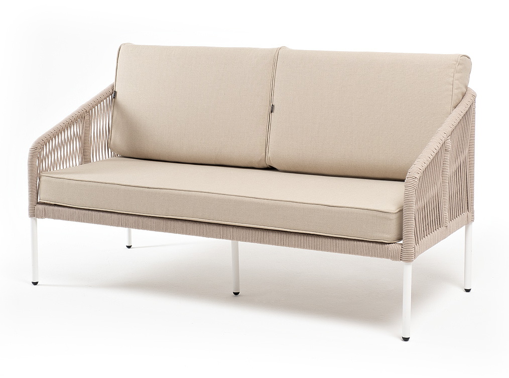 фото "канны" диван 2-местный плетеный из роупа, каркас алюминий белый муар, роуп бежевый круглый, ткань бежевая 052