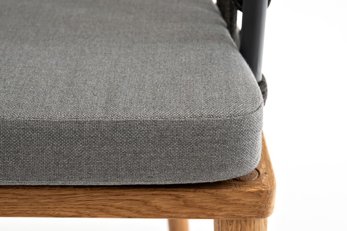 фото "диего" стул плетеный из роупа, основание дуб, каркас из стали темно-серый (ral7024) муар, роуп темно-серый круглый, ткань темно-серая 027