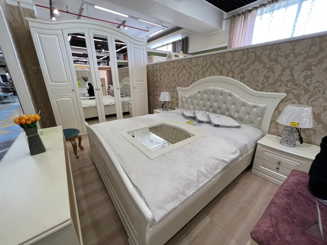 фото шкаф 5-ти дв. венера