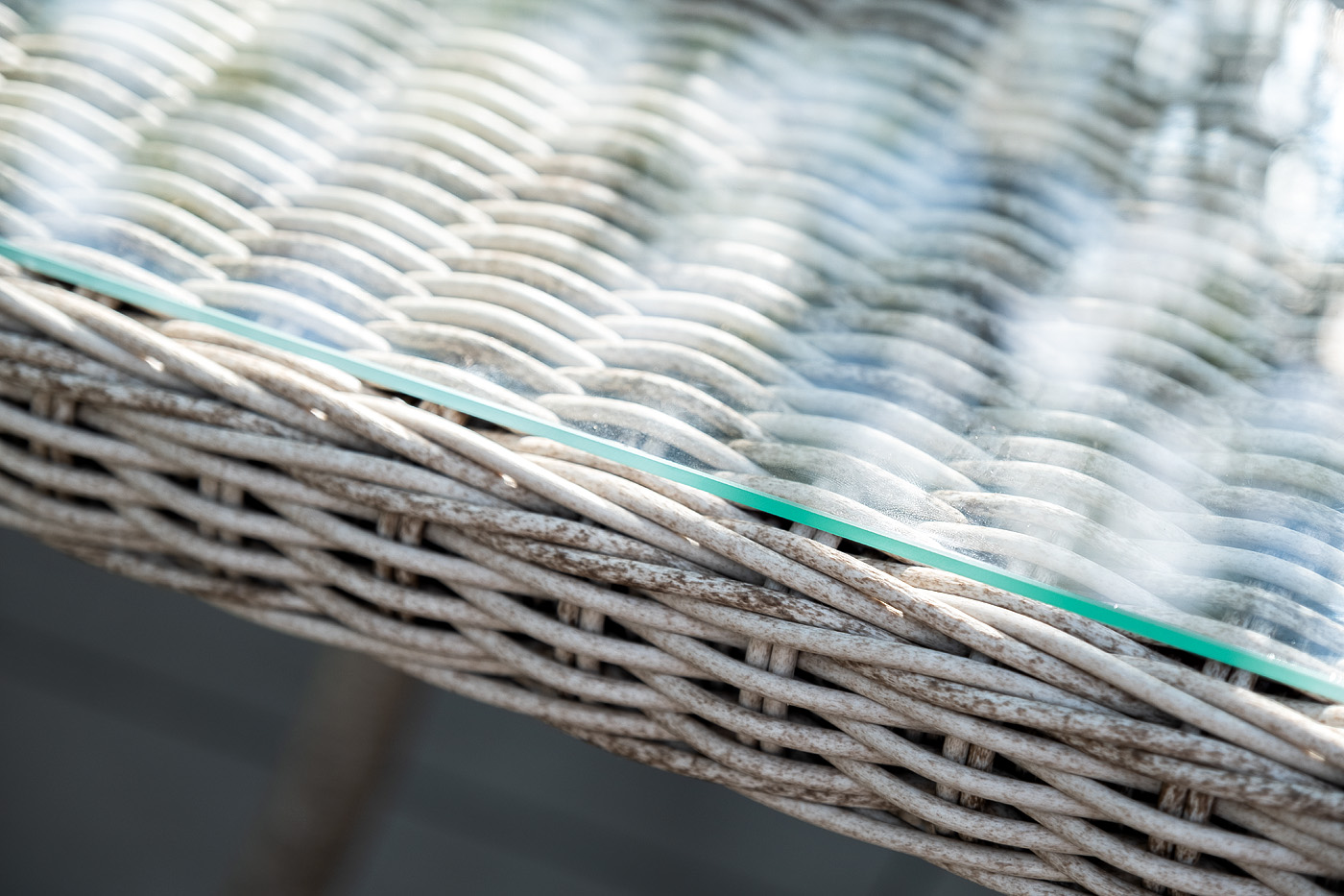 фото "айриш" стол плетеный из искусственного ротанга, цвет бежевый