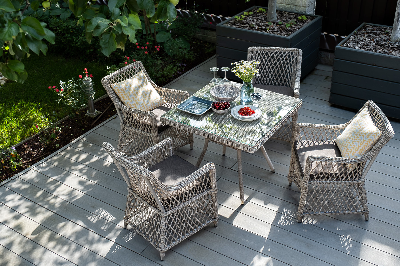 фото "айриш" обеденная группа плетеная на 4 персоны, цвет бежевый