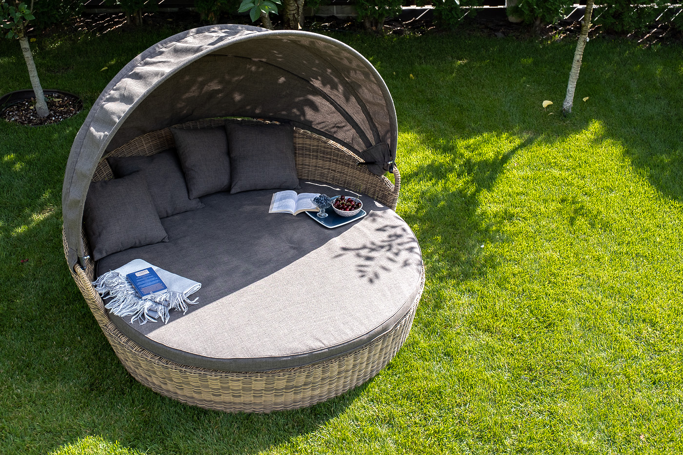 фото "стильяно" плетеная кровать круглая, цвет соломенный