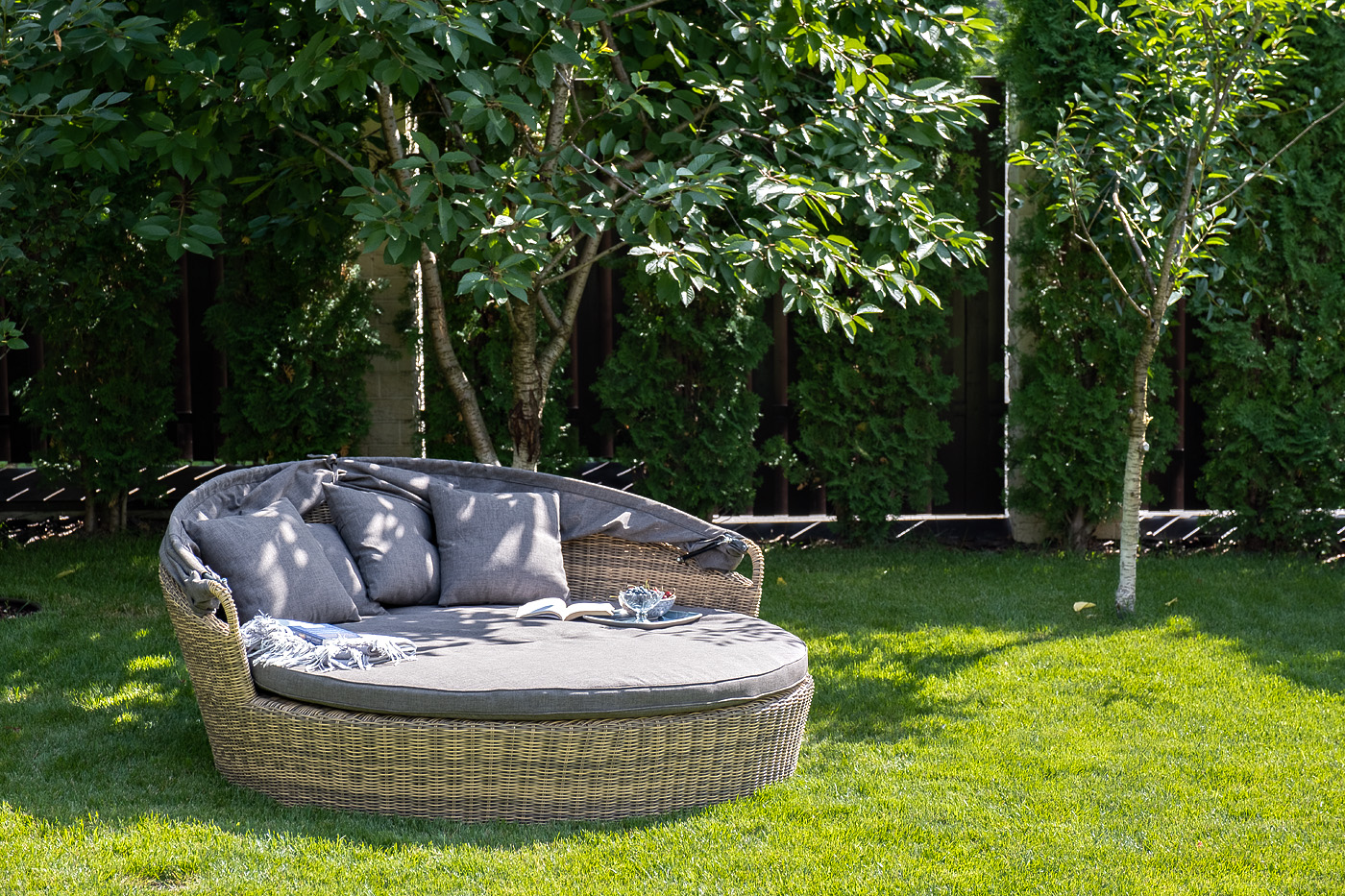 фото "стильяно" плетеная кровать круглая, цвет соломенный