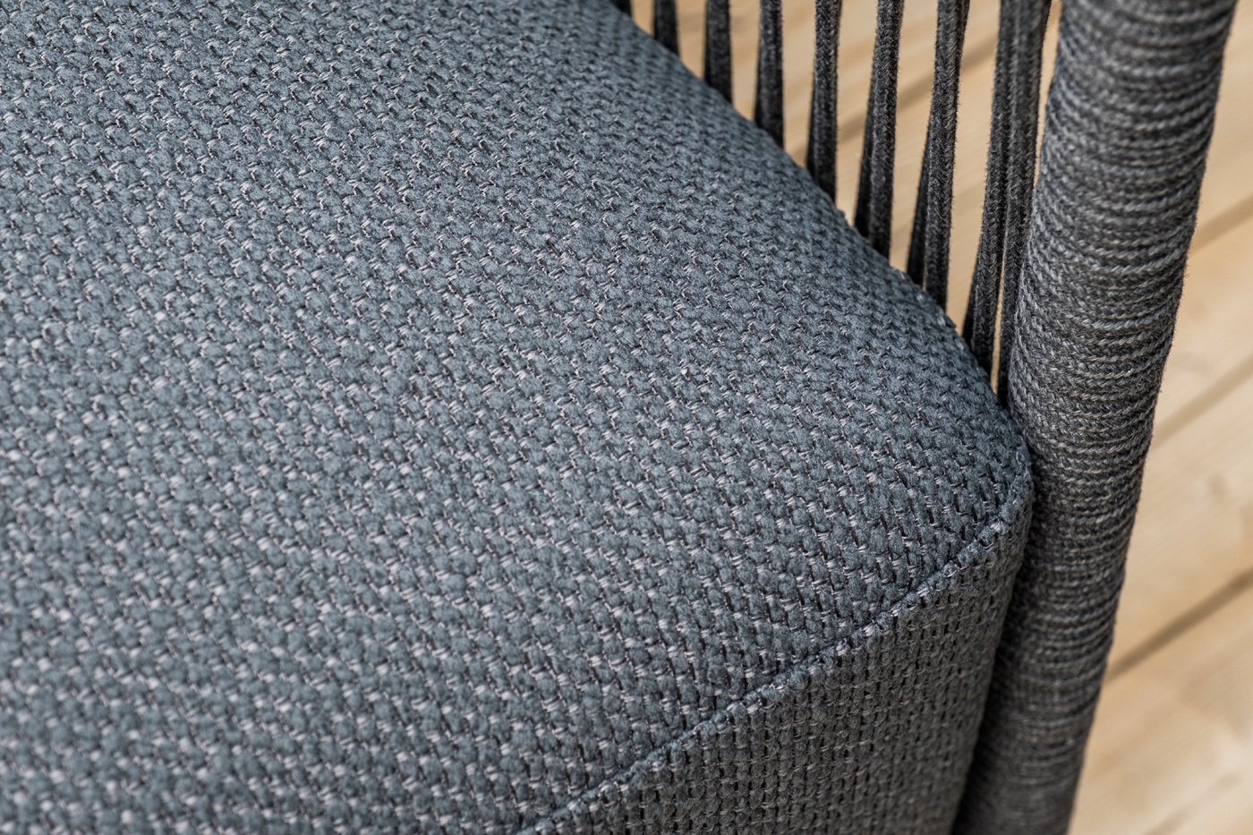 фото "лугано" лаунж-зона 5-местная плетеная из роупа (веревки), каркас алюминиевый темно-серый, роуп темно-серый