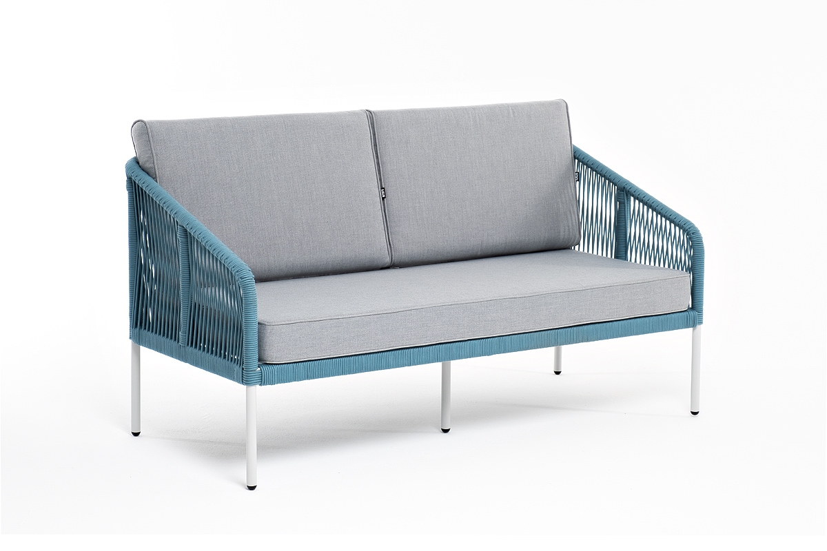 фото "канны" диван 2-местный плетеный из роупа, каркас алюминий светло-серый (ral7035) муар, роуп бирюзовый круглый, ткань светло-серая