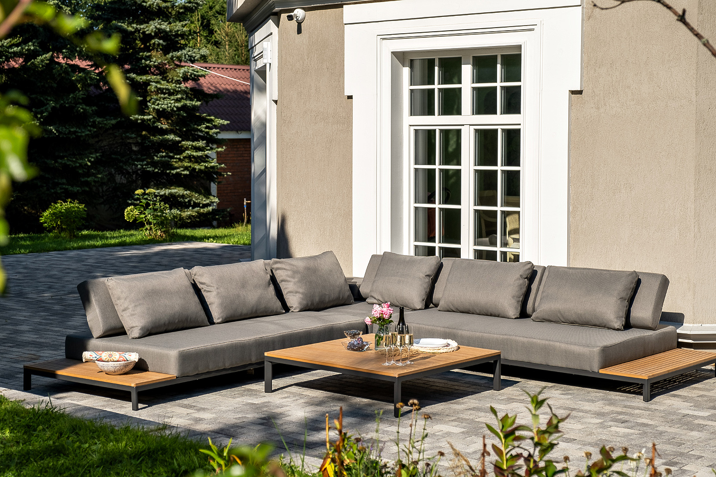 фото "амальфия" трансформирующаяся лаунж-зона из алюминия, цвет графит