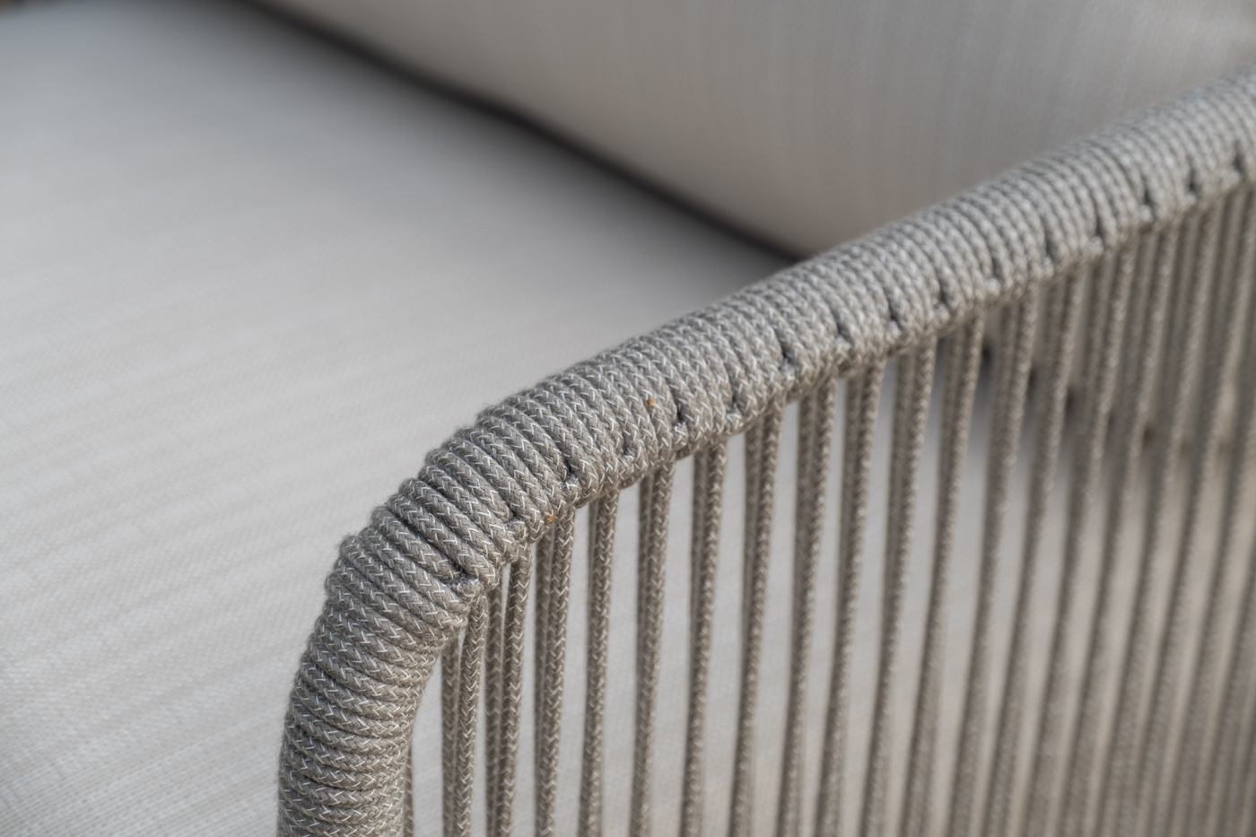 фото "альбано" лаунж-зона 5-местная плетеная из роупа (веревки), каркас алюминиевый светло-серый, роуп серый меланж