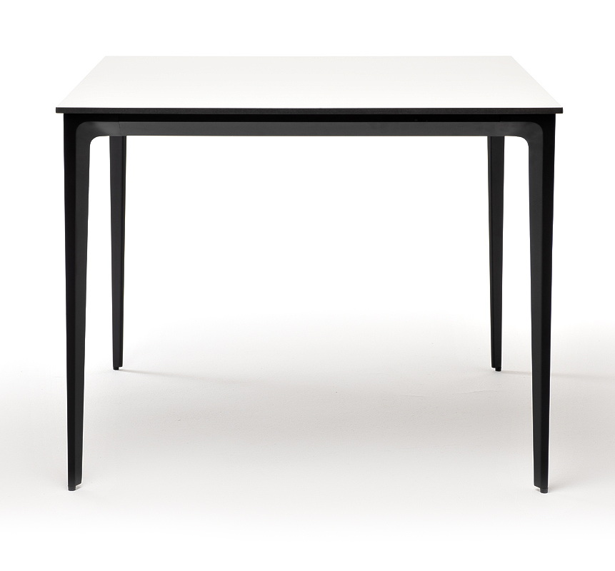 "Малага" обеденный стол из HPL 90х90см, цвет молочный, каркас черный фото "малага" обеденный стол из hpl 90х90см, цвет молочный, каркас черный