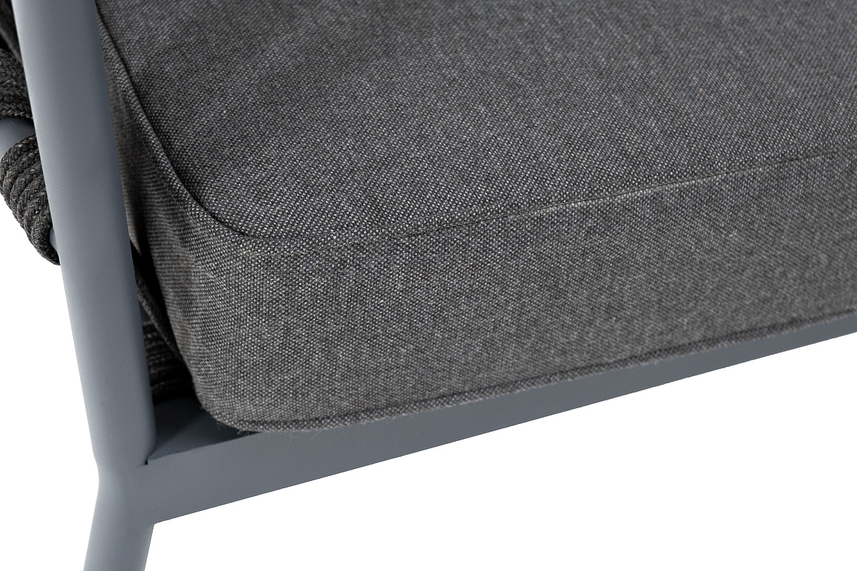 фото "диего" диван 2-местный плетеный из роупа, каркас алюминий темно-серый (ral7024) муар, роуп темно-серый круглый, ткань темно-серая 027