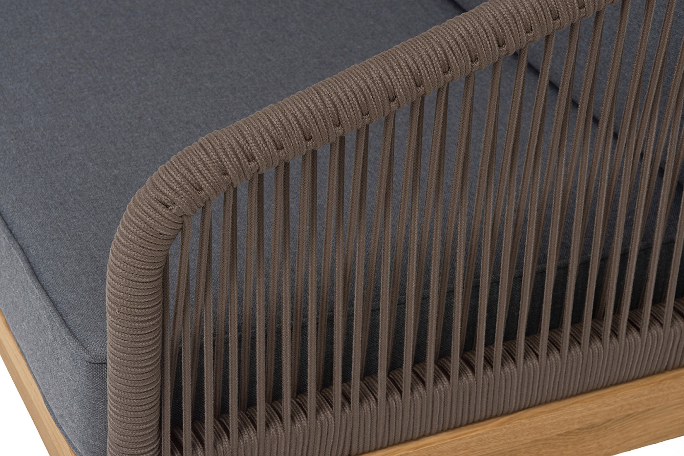 фото "канны" диван 2-местный плетеный из роупа, основание дуб, роуп коричневый круглый, ткань темно-серая 027 new