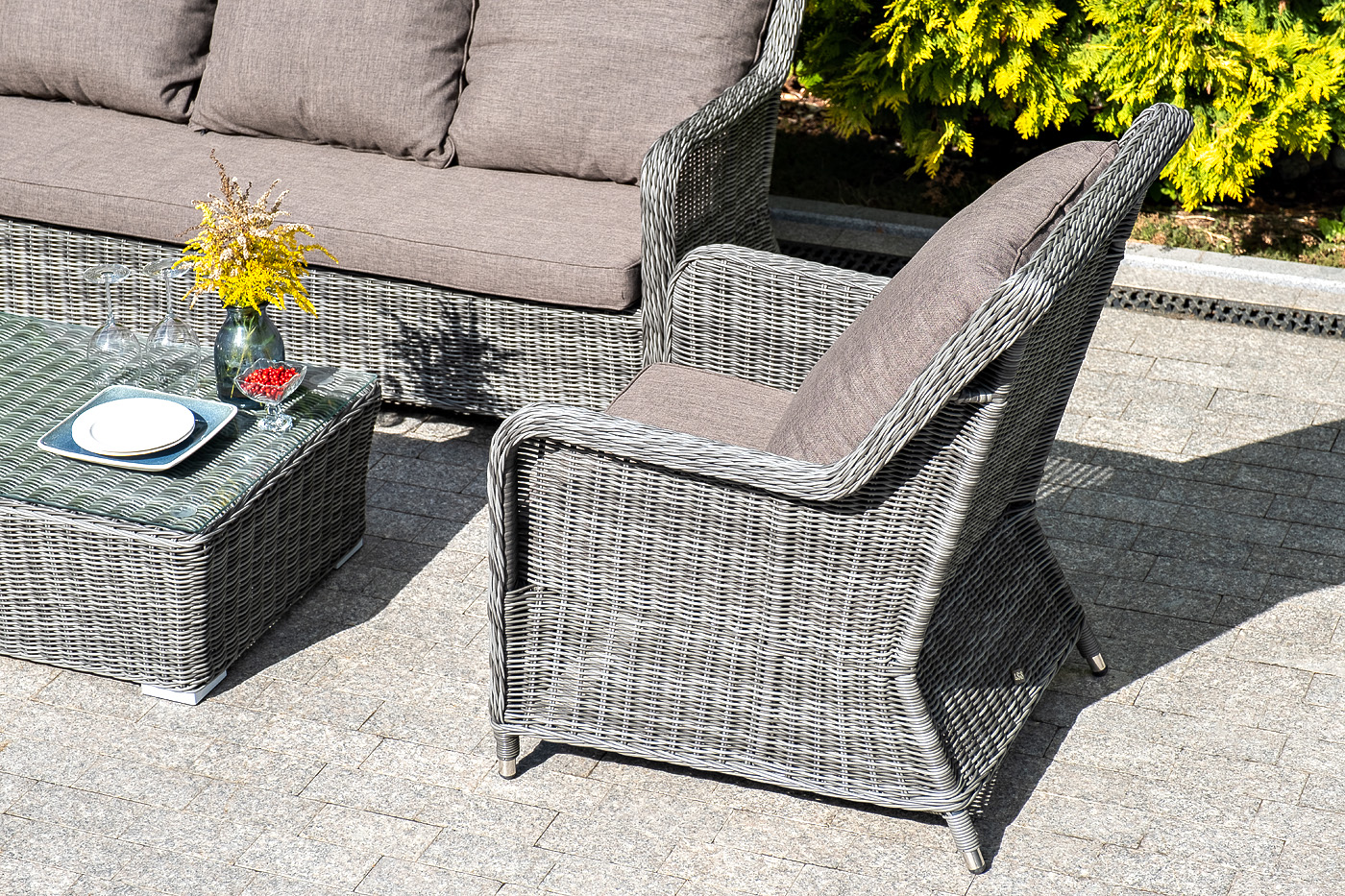 фото "гляссе" кресло плетеное из искусственного ротанга, цвет графит