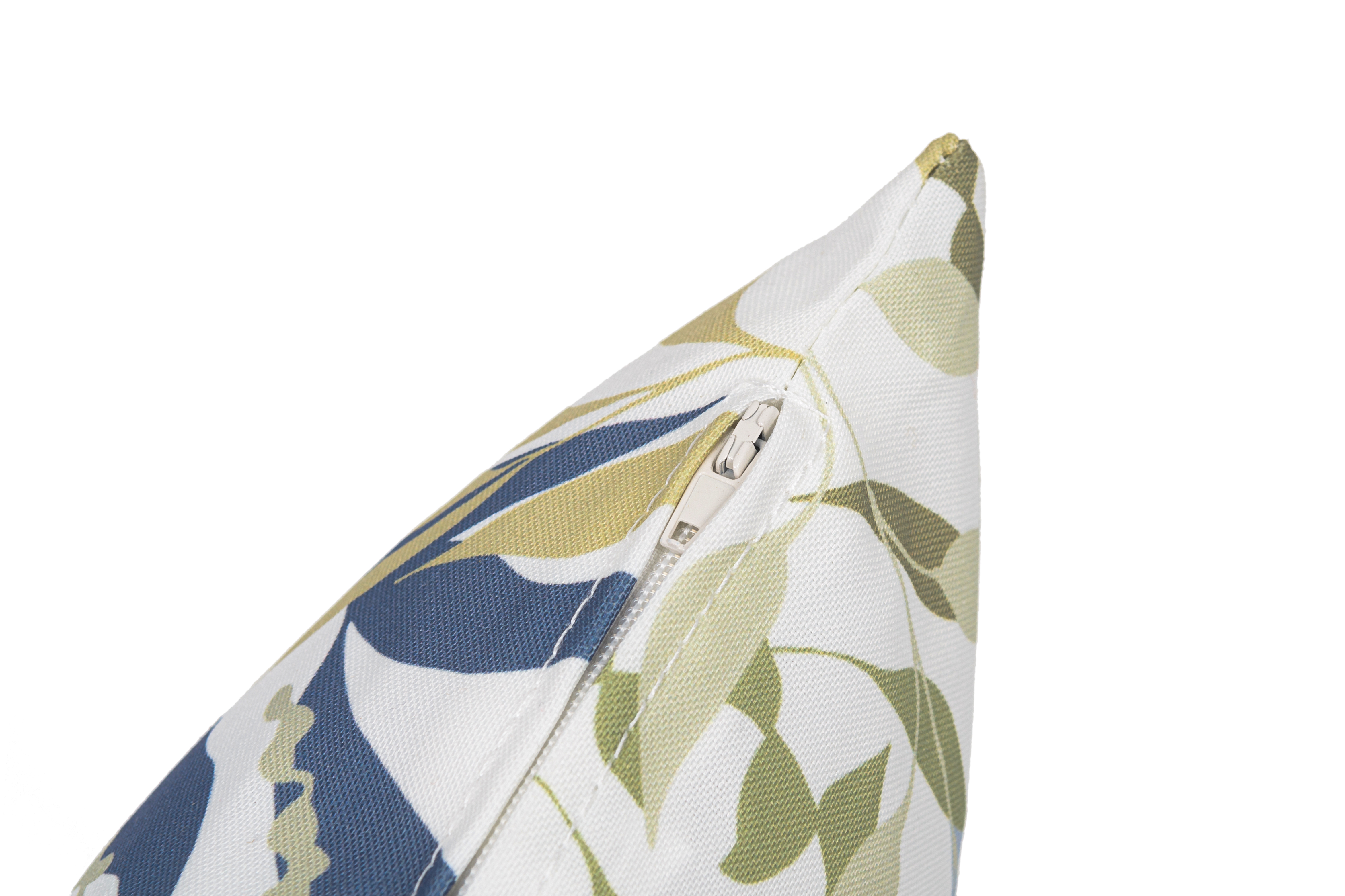 фото декоративная подушка 45х45 см, цвет уайт форест