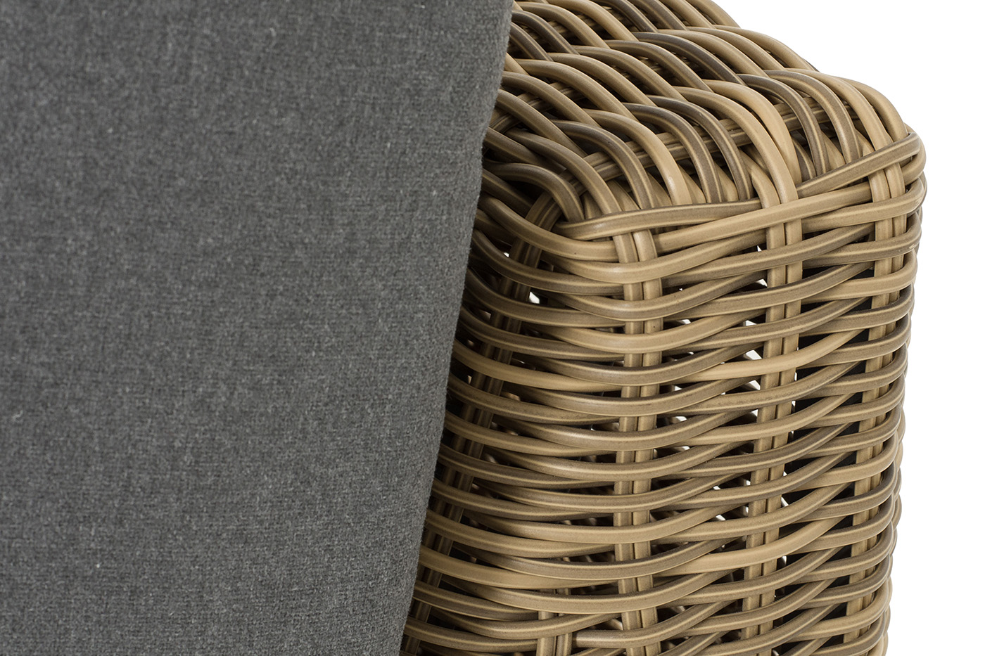 фото "капри" трансформирующаяся лаунж-зона из искусственного ротанга, цвет соломенный