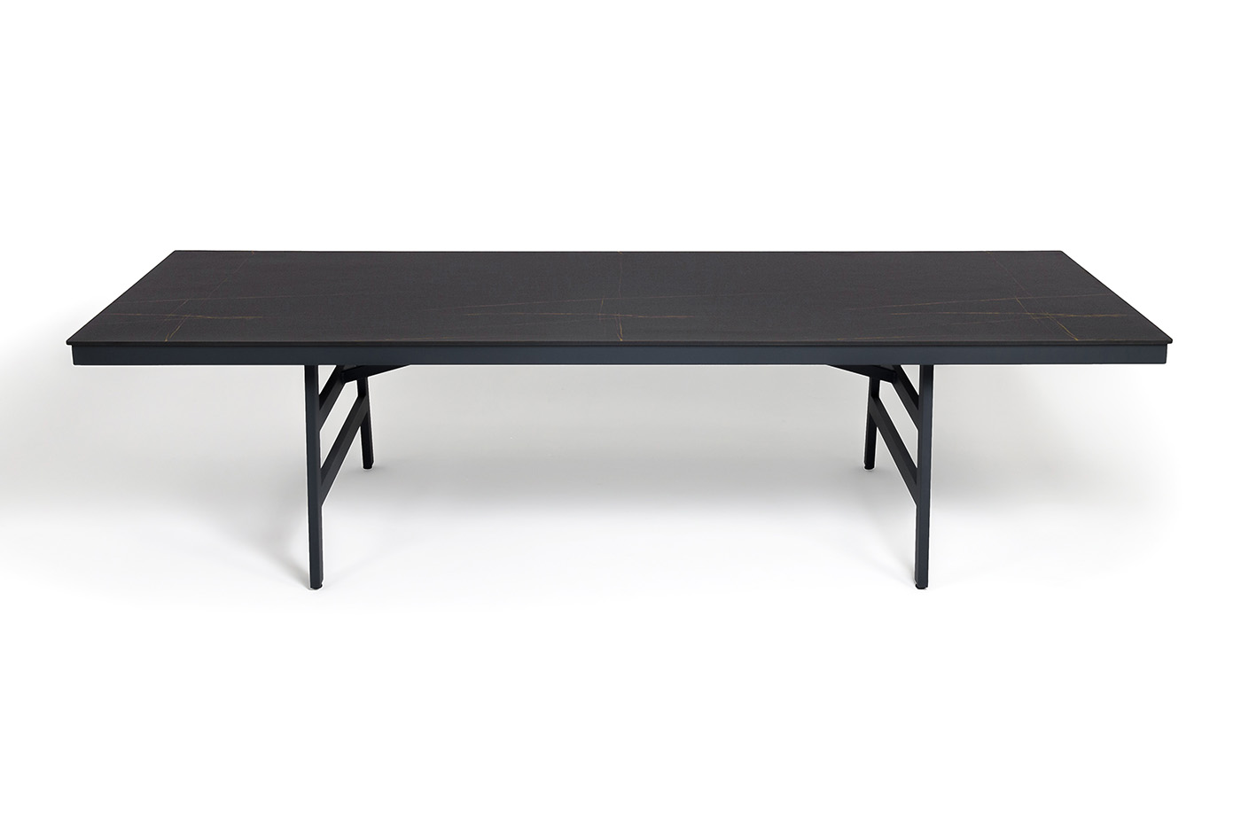 фото "рио" стол из hpl 300х120см, цвет столешницы "черный мрамор", угол r3мм
