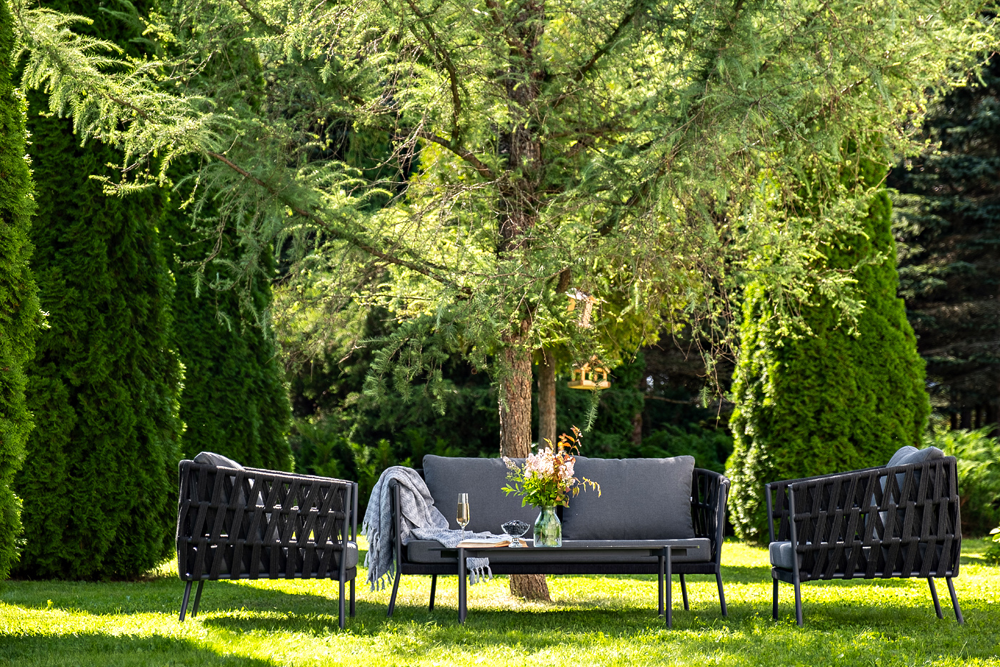 фото "диего" лаунж-зона 4-местная плетеная из роупа (веревки), каркас алюминиевый темно-серый, роуп темно-серый