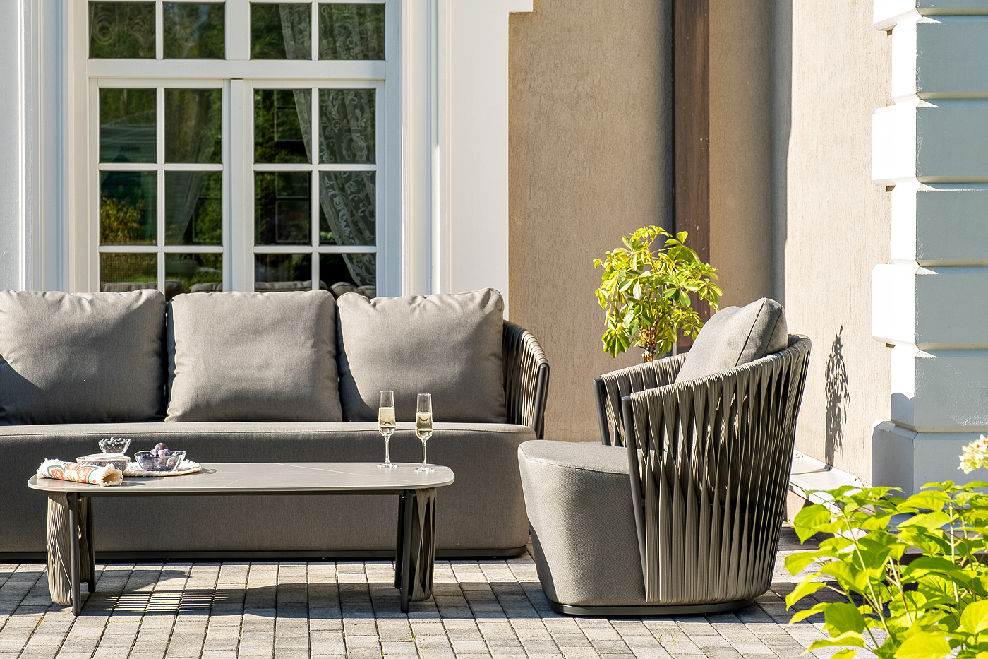 фото "флоренция" лаунж-зона из искусственного ротанга, цвет графит