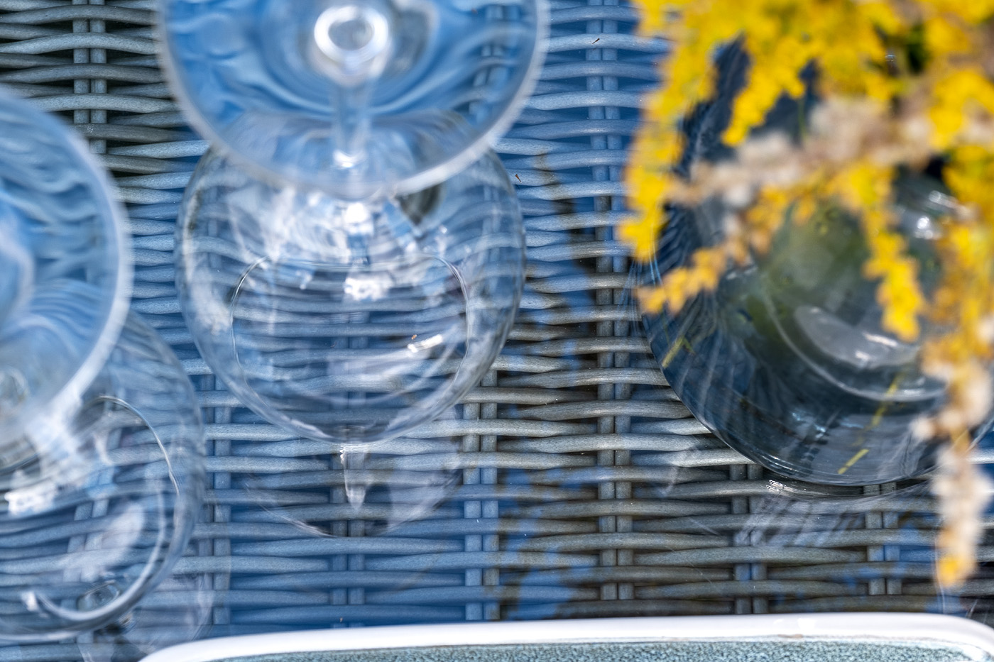 фото "гляссе" лаунж-зона из искусственного ротанга, цвет графит