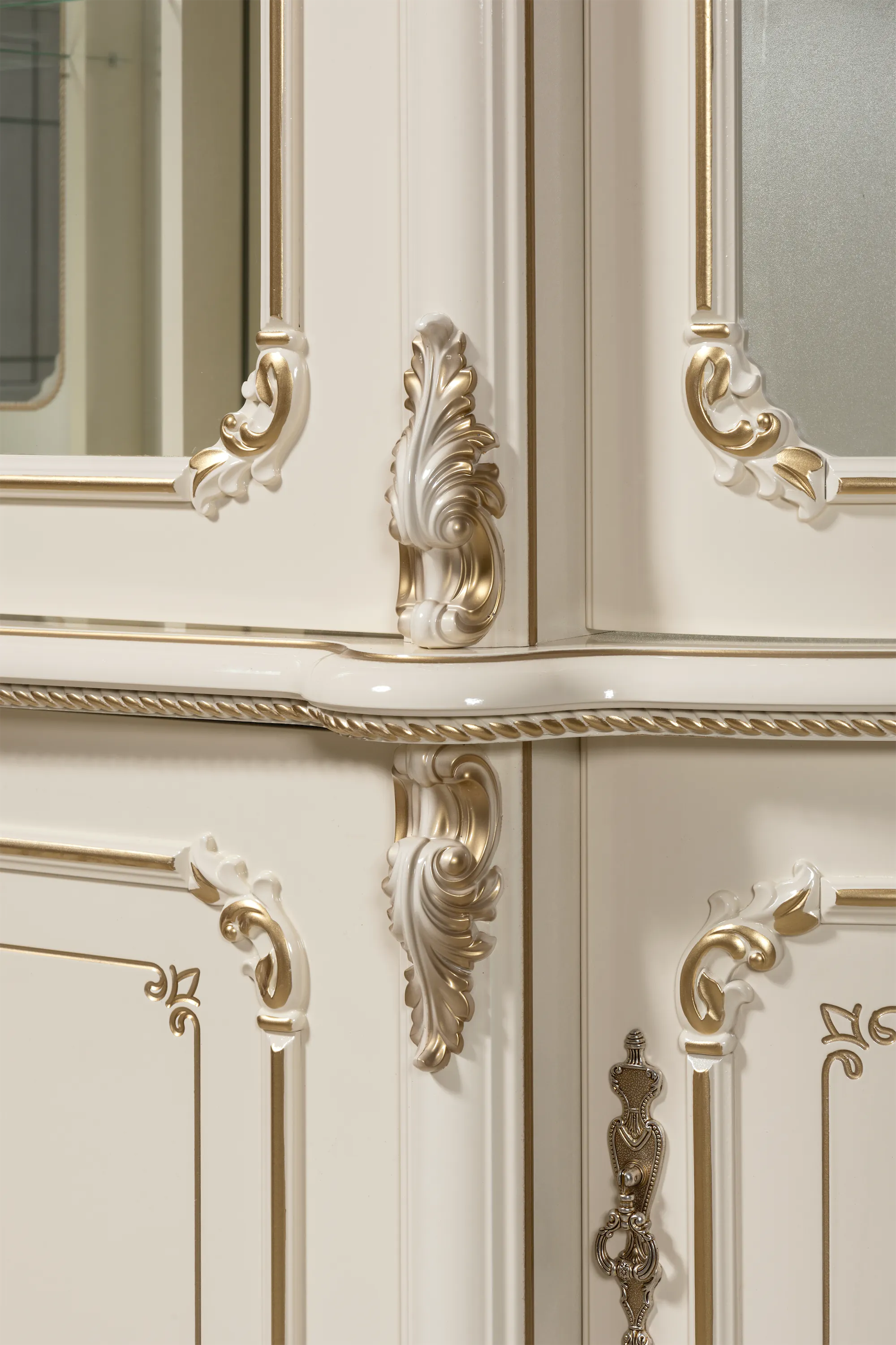 Шкаф с витриной Элиза 